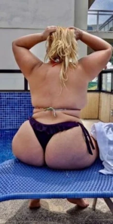 Paloma Castro — 3 / 5