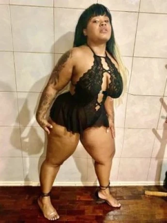 Camila Paola — 3 / 5