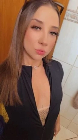 Gaby Vieira — 3 / 4