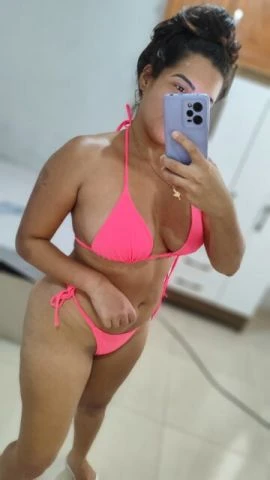 Letícia Albuquerque — 3 / 5