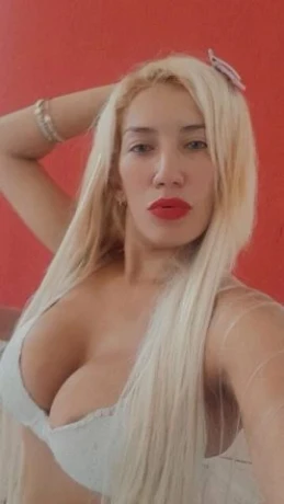 Fanny Ferrari — 5 / 9