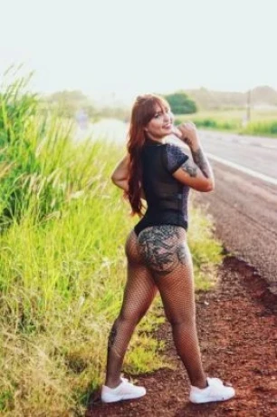 Carla Emanuelle — 2 / 5