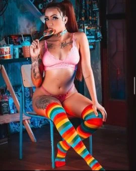 Sasha Salazar — 2 / 4