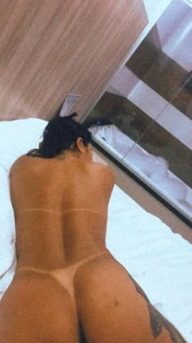 Kelly Almeida — 5 / 6