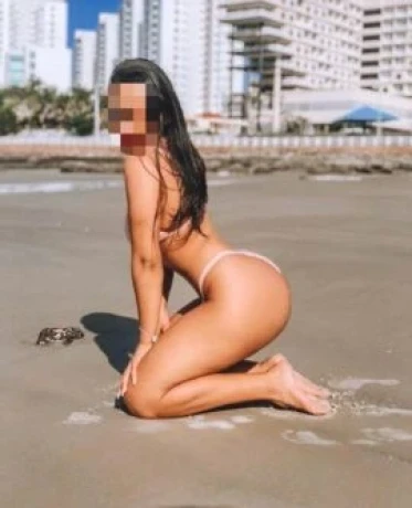 Eduarda Linhares — 6 / 9