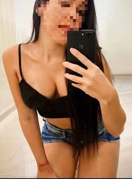 Selena — 5 / 9