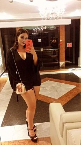 Fernanda Caroline — 7 / 9