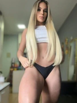 Clara Sanches — 2 / 9