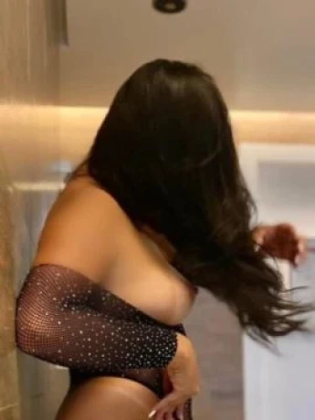 Giovanna Tavares — 2 / 5