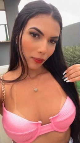 Looh Medeiros — 5 / 9