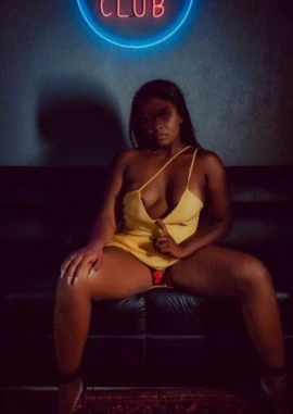 Bia Ferrari — 3 / 5