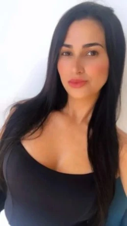 Carol Souza — 3 / 4