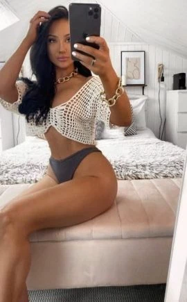 Yasemin, Escort, Milan