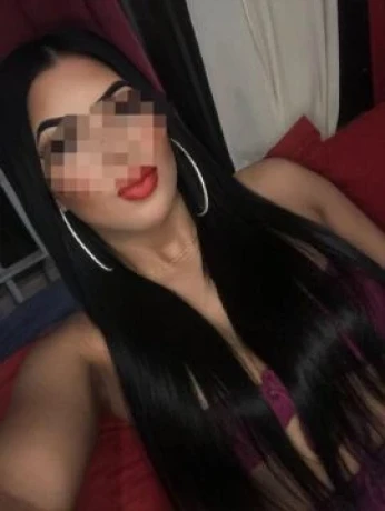 Bárbara Borges — 4 / 5