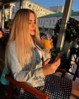 Alina — 2 / 9