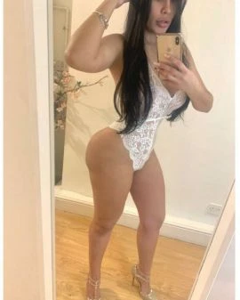 Amanda — 4 / 6