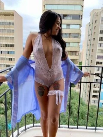 Tayná Martins — 5 / 9