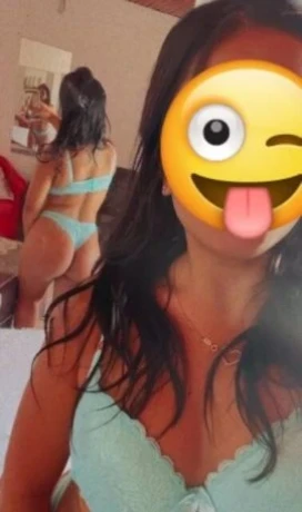 Isadora Mello — 3 / 5