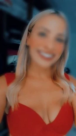 Júlia Costa — 7 / 8