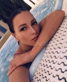 LANA — 7 / 9