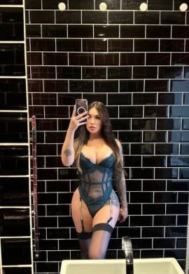 Kiara — 8 / 9