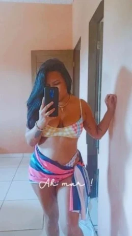 Bruna Neves — 3 / 5