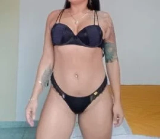 Vitória Vasconcelos — 4 / 7