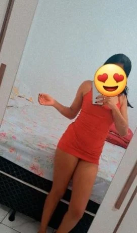 Carolina Lins — 6 / 7