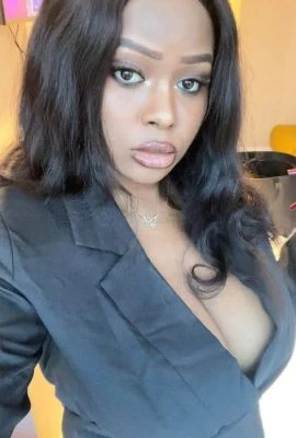 Armani — 3 / 9