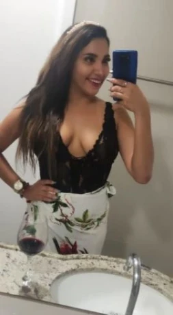 Larissa Cortez — 8 / 9
