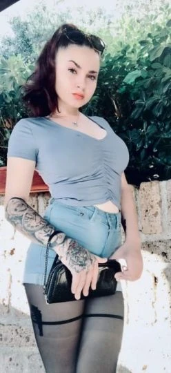 Clara — 3 / 9