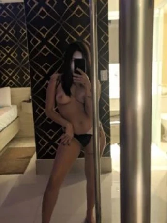 Alice Borges — 3 / 9