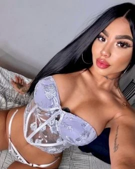 Martina — 8 / 9