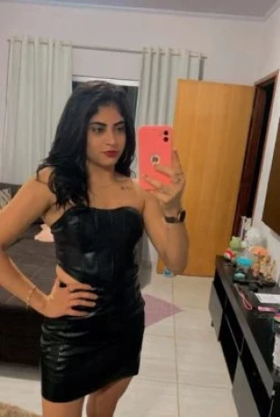 Gabriela Nunes — 4 / 5