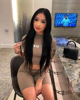 Julia — 3 / 6