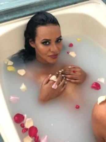 Ingrid Gianne — 2 / 9