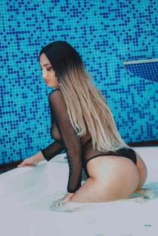Pérola Farias — 7 / 9