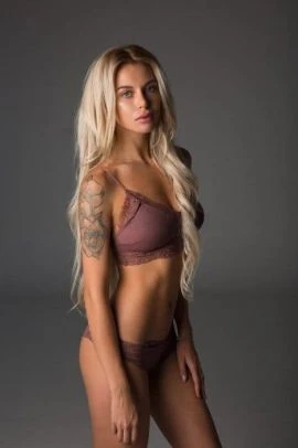Sara — 6 / 9