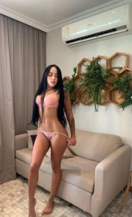 Cléo Bellucci — 7 / 9