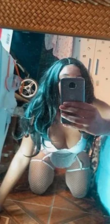 Vitória Oliveira — 4 / 5