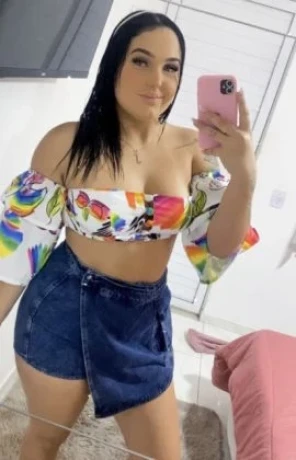 Mirela Antunes — 1 / 4