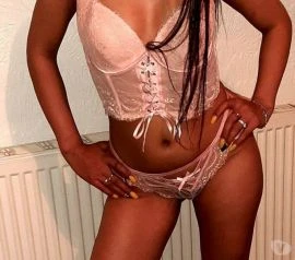 Reggy, Escort, Huddersfield