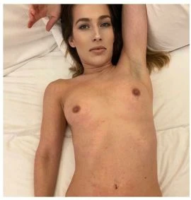 Female Escort — 3 / 5