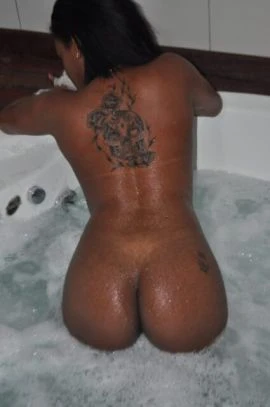 Bibi Mello, Escort, Minas Gerais