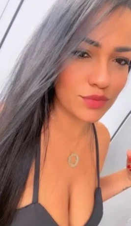 Júlia Oliveira — 5 / 6