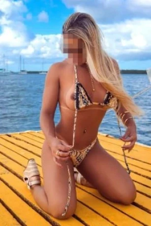 Karla Maia — 3 / 6