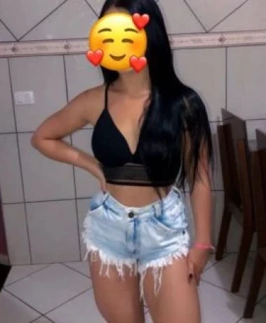 Maria Manuela — 4 / 5