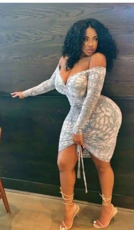 Mia — 6 / 9