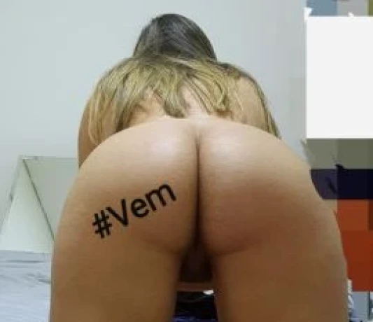 Laura Biel — 4 / 5