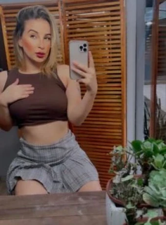 Helena Carvalho — 3 / 5